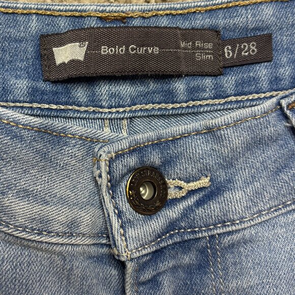 Levi's Mid Rise Slim Jeans Bold Curve Light Wash Size 6 Women's EUC - Picture 5 of 9